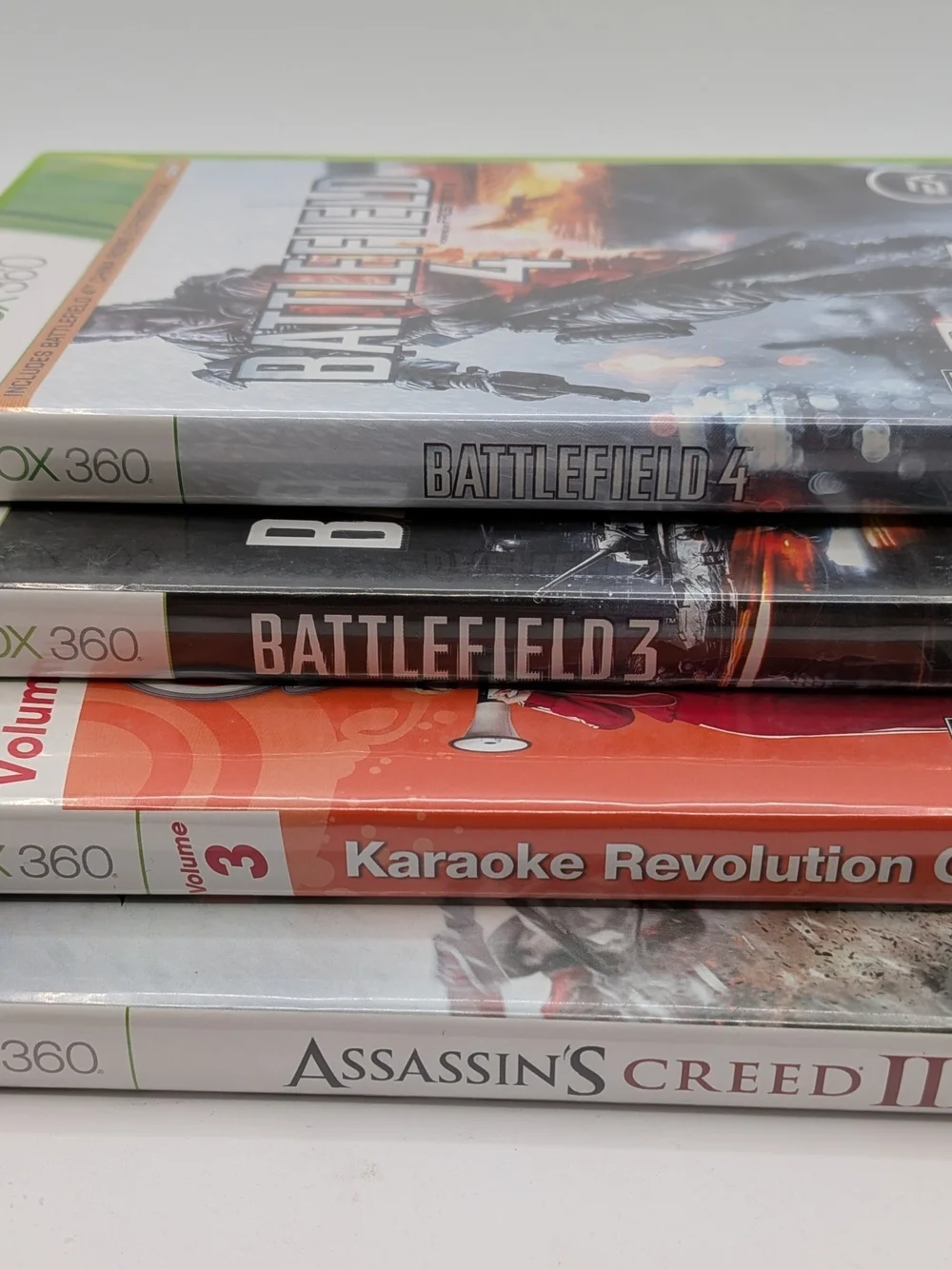 Xbox 360 - 4 Game 🎮 Bundle - BF3 / BF4 / ASSASSINS CREED 3 / GLEE KARAOKE REVOL